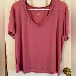American Eagle soft & sexy v-neck tee